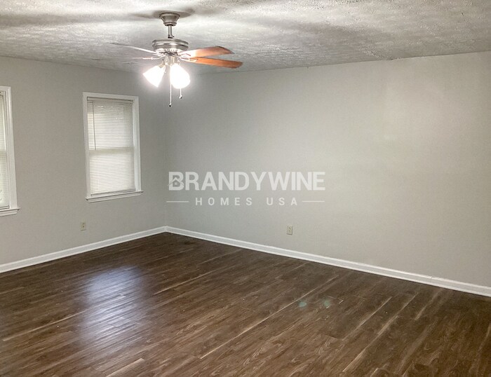 Building Photo - 8421 Timberlake Dr