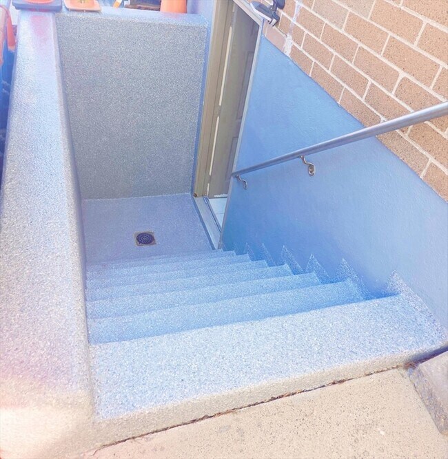 Building Photo - 299 Crescent Ave