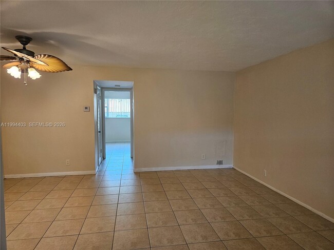 Building Photo - 250 Layne Blvd