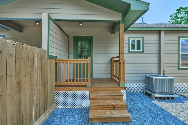 Building Photo - 408 Mcphail St