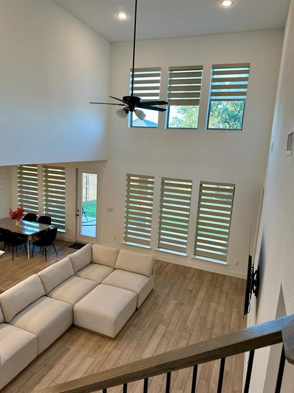 Building Photo - 1113 Scenic Grn Lp