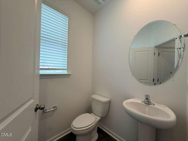 Building Photo - 1930 Hinesley Dr