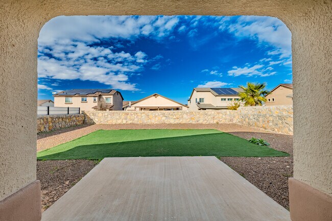 Building Photo - 14381 Alma Point Dr