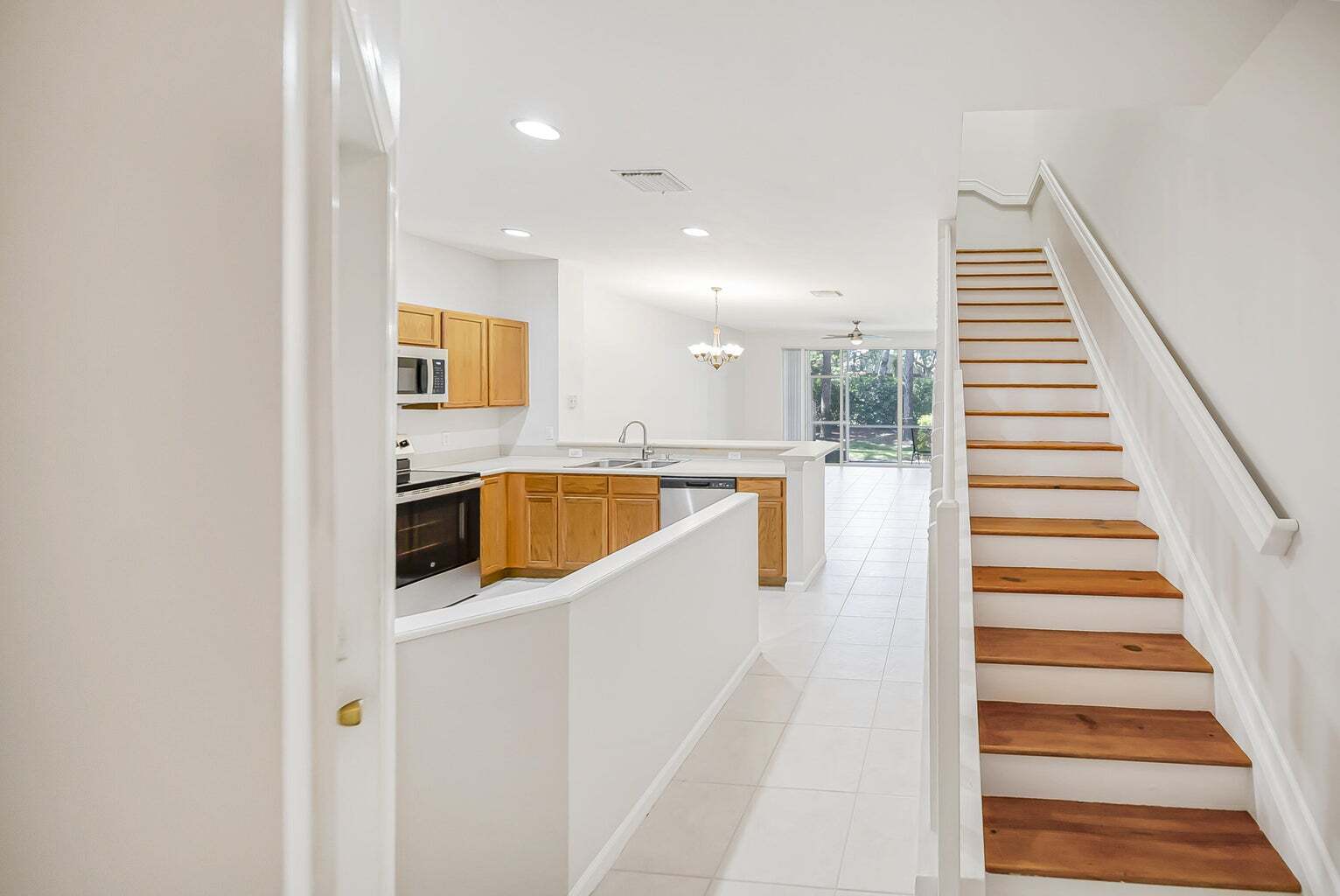 Building Photo - 9755 Porta Leona Ln
