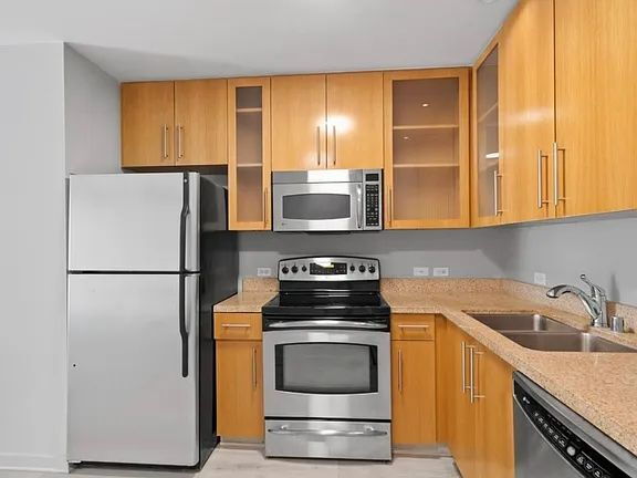 Building Photo - Spacious  contemporary, ultimate urban chic Loft  in the heart of downtown San Jose