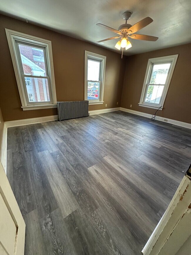 Building Photo - 3 bedroom home in Palmyra