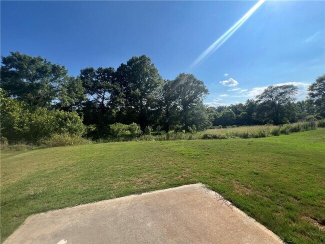 Building Photo - 707 River Mist Cir