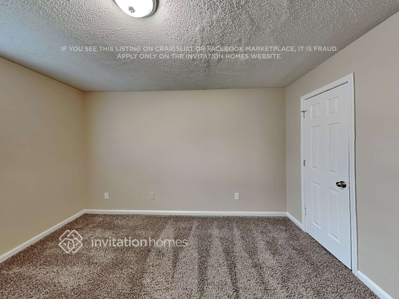 Building Photo - 3700 Pointe Cir