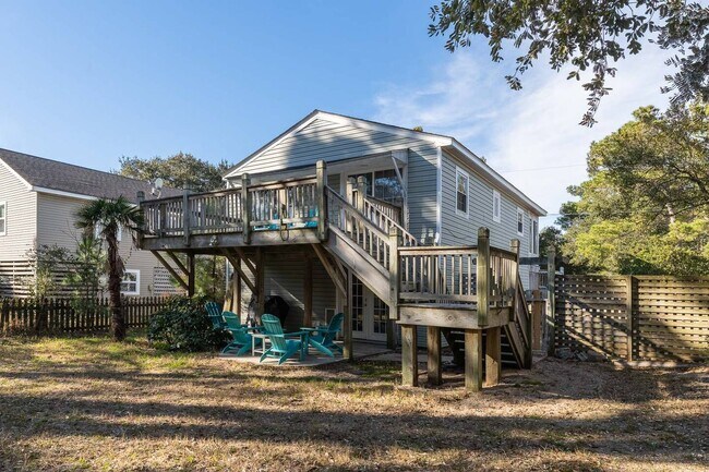 Building Photo - 909 Indian Dr