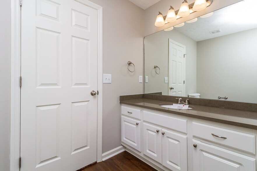 Building Photo - 4152 Pleasant Colony Dr