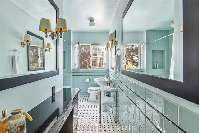 Building Photo - 8246 4th St