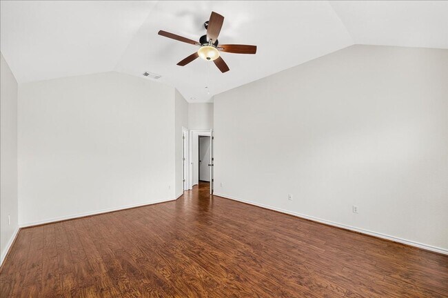 Building Photo - 3810 Los Arroyos Dr