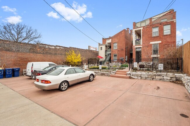 Building Photo - 2226 Gravois Ave