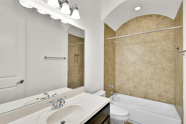 Building Photo - 1810 Manada Trail