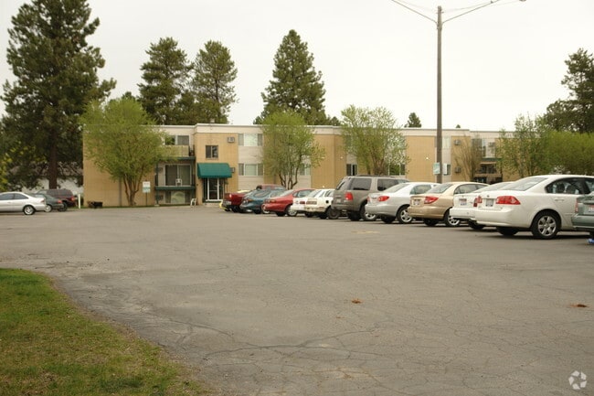Exterior Photo - White Pine