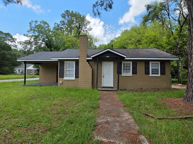 Primary Photo - 1127 Avalon Ave