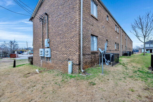 Building Photo - 2012 Ave H