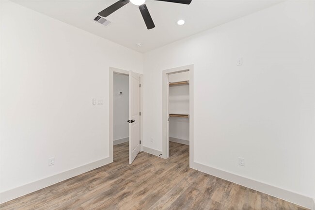 Building Photo - 113 Gans St