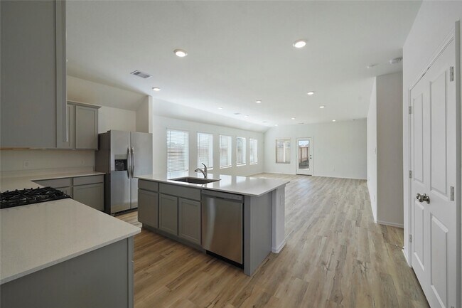 Building Photo - 307 Flower Reed Ct