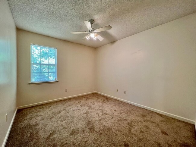 Building Photo - COMING MID-FEBRUARY 2026! (One Pet Maximum)