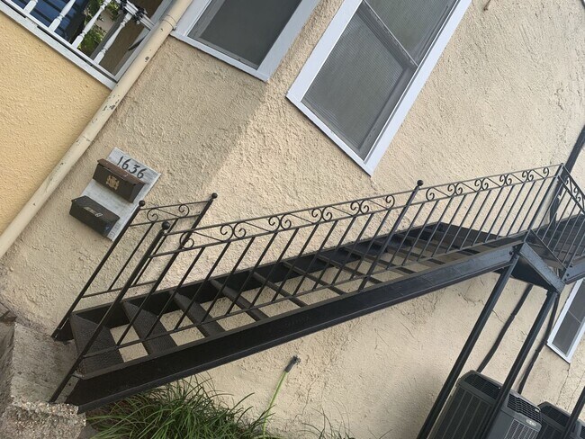 Building Photo - 1636 Peniston St