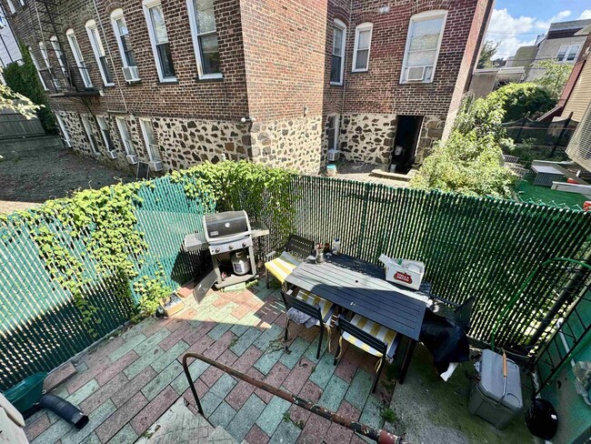 Building Photo - 56 Liberty Pl