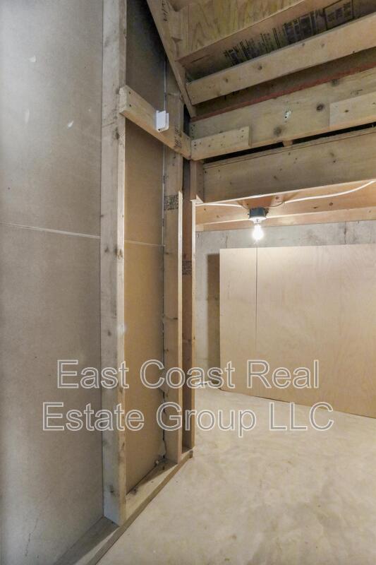 Building Photo - 9114 Ridgefield Ln