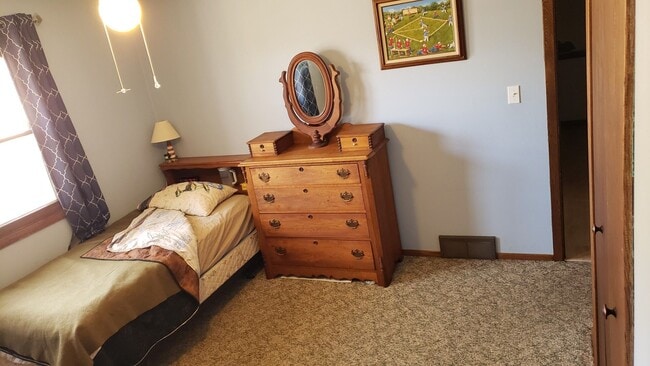 Building Photo - Spacious, Well Maintained Two Story House With 2 Car Attached Garage