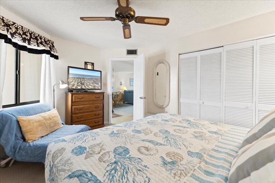 Building Photo - 4250 A1A S