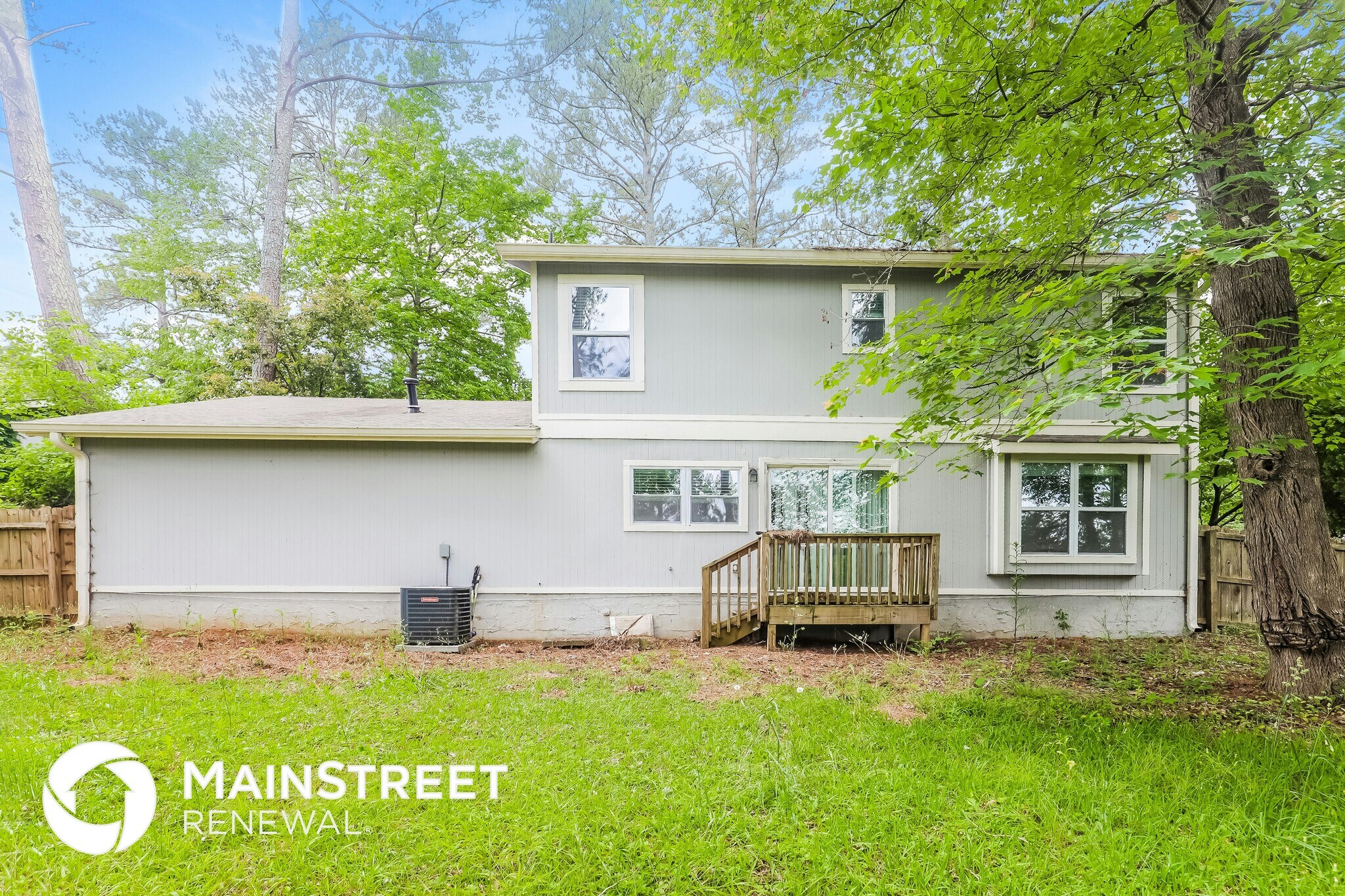 Building Photo - 285 Blue Heron Dr