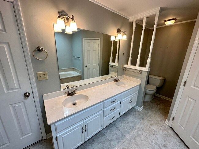 Building Photo - Spacious 4-Bedroom Home with Bonus Room & Exceptional Amenities