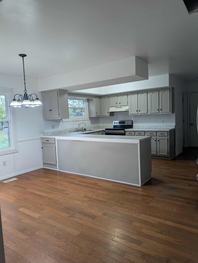 Building Photo - 1097 Esther Dr