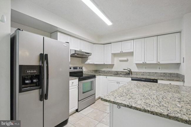 Building Photo - 5818 Rock Forest Ct