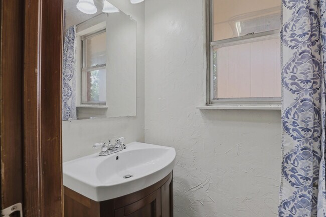 Building Photo - 2404 SW 79th St