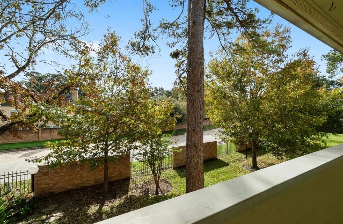 Building Photo - 14515 Wunderlich Dr