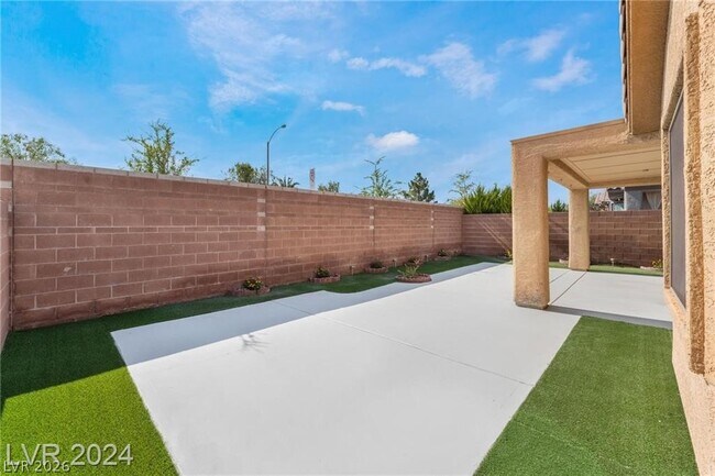 Building Photo - 6641 Scavenger Hunt St