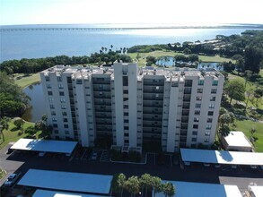 Building Photo - 2620 Cove Cay Dr