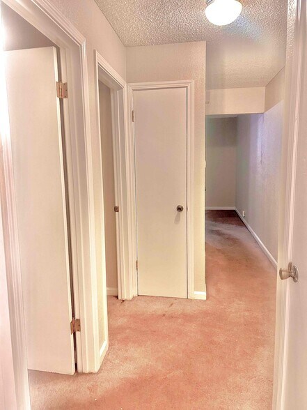 Building Photo - 9071 Montoya St