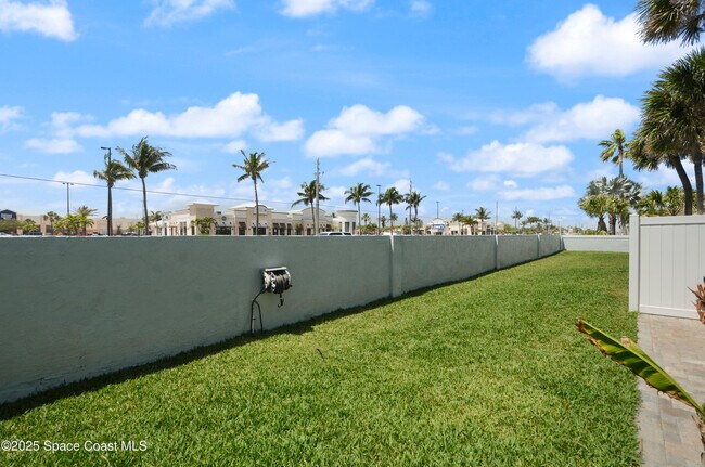 Building Photo - 1923 Jimmy Buffett Mem Hwy