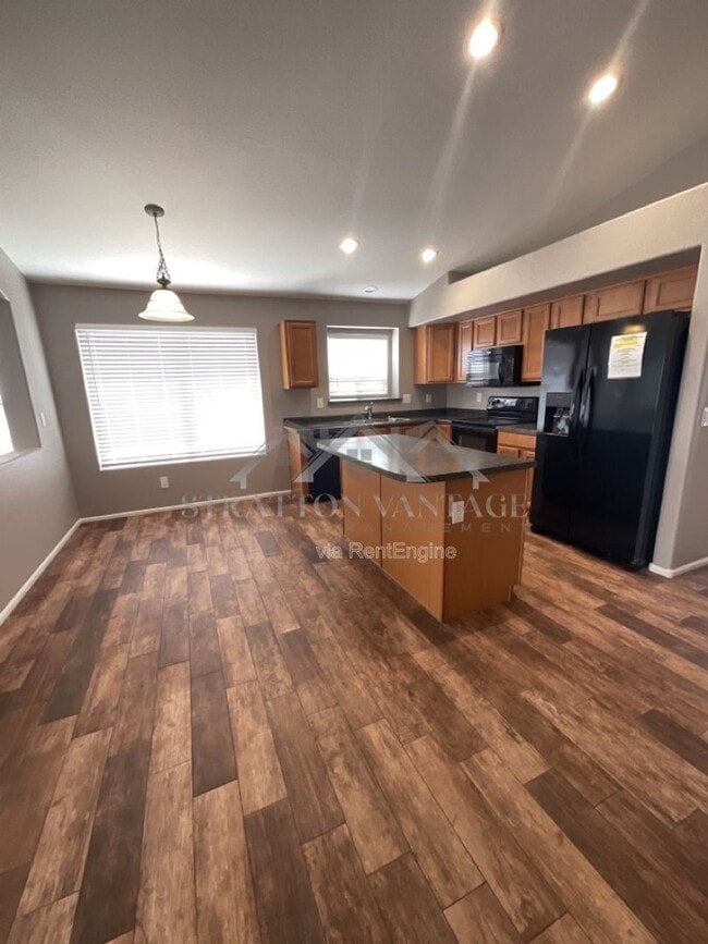 Building Photo - 22427 N Van Loo Dr