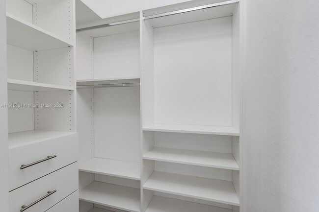 Building Photo - 8725 NW 102nd Ct