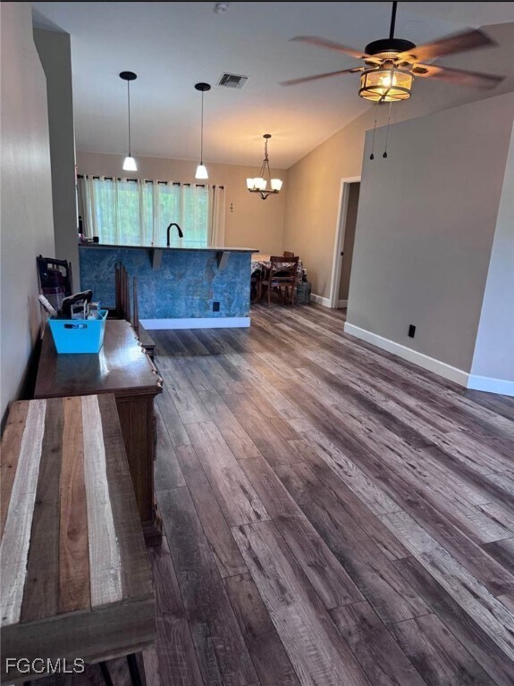 Building Photo - 1107 Bard Ct