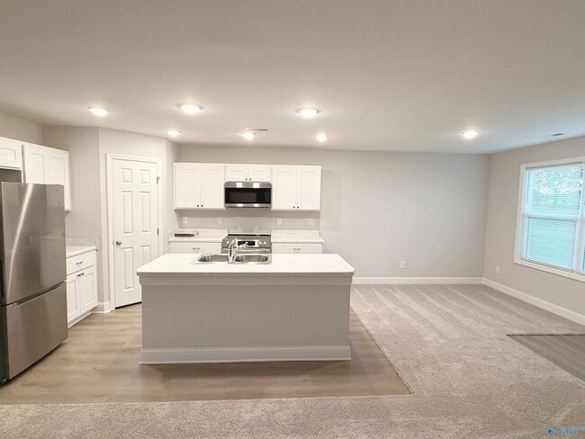 Building Photo - 118 Fuller Dr