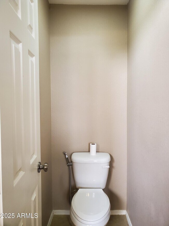 Building Photo - 12059 N 110th St