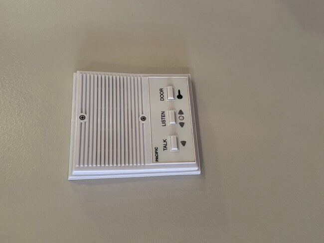 Building Photo - 4518 S Indiana Ave