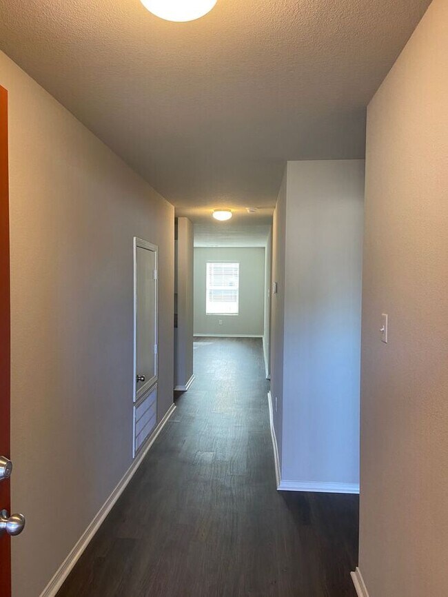 Building Photo - *MARCH MADNESS SPECIAL* BRAND NEW Three Be...