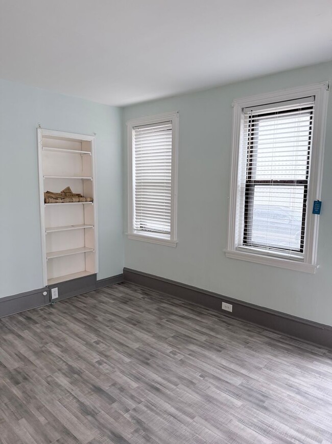 Building Photo - Bridesburg 3 BDR 1.5 Ba home available for RENT!