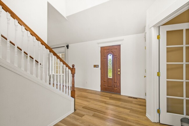 Building Photo - Stunning Kamiah House with Breathtaking Views