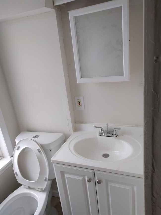 Building Photo - 5211 Rubicam St