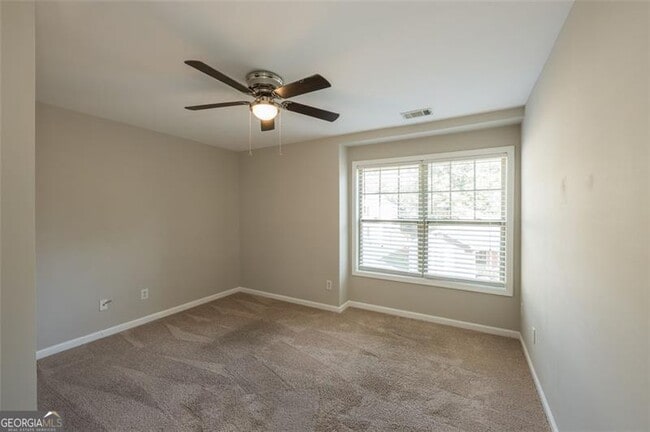 Building Photo - 2707 Silver Hill Terrace SE